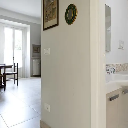 Italianway-reggimento Savoia Apartment Milan